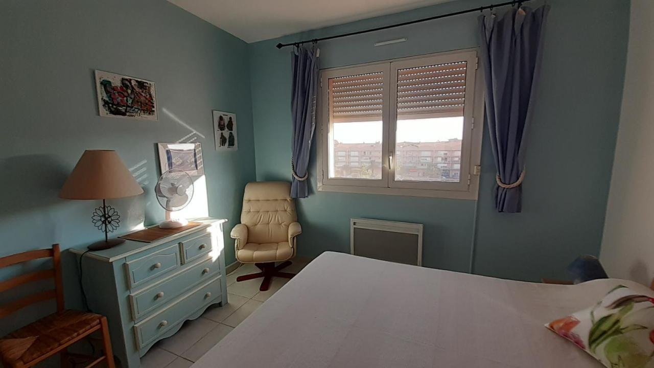 Appartement 50 M2 - Le Port, Hyères Extérieur photo